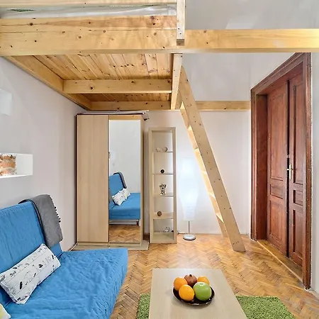 Central Cosy One Bedroom Krakow